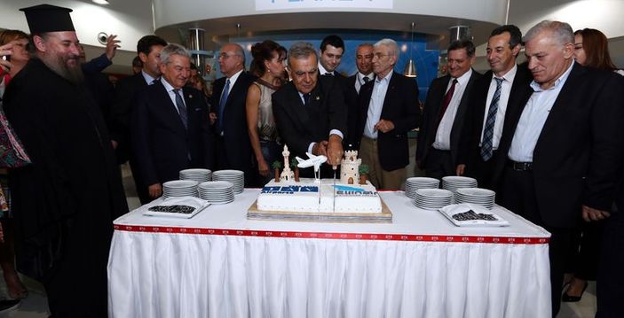 Selanik ile İzmir arasında uçak seferleri başladı