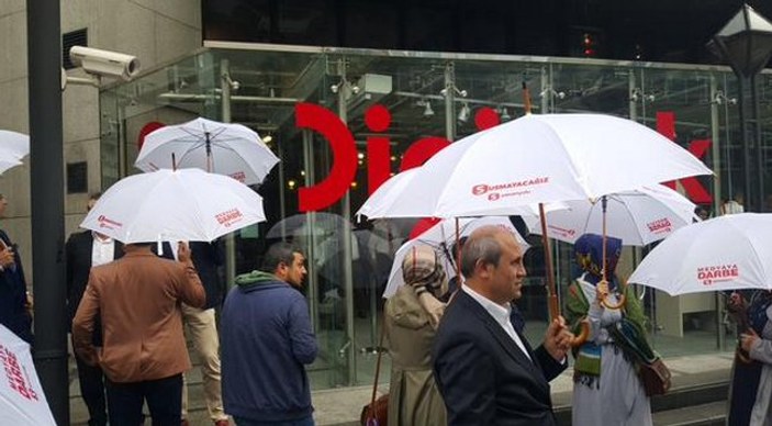 İpek Medya Grubu Digitürk'ü protesto etti