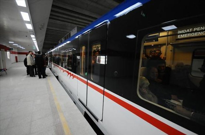 İzmir metrosunda sefer sıklığı artırılıyor