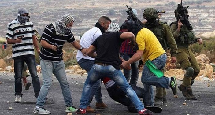 İsrail askerleri Filistinli genci linç etti