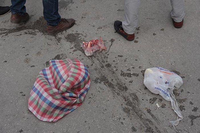 Adana'da polise sinirlenen kişi şüpheli paketi tekmeledi