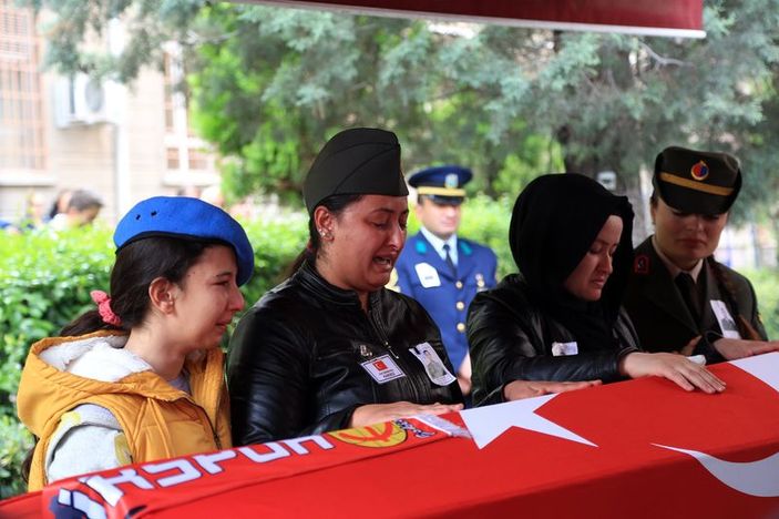 Şehit Uzman Onbaşı Şahin son yolculuğuna uğurlandı