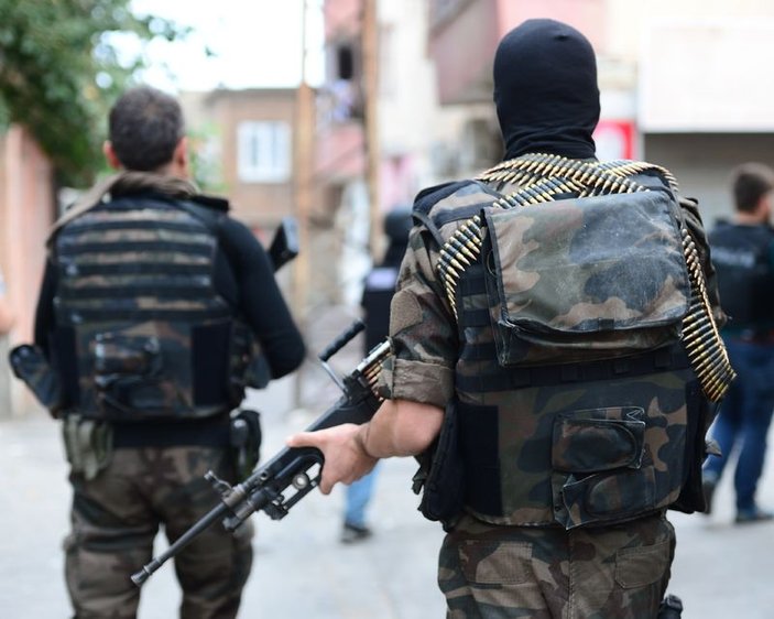 Diyarbakır'da dev terör operasyonu