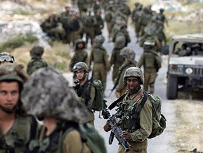 İsrail ordusu Gazze sınırına asker yığıyor