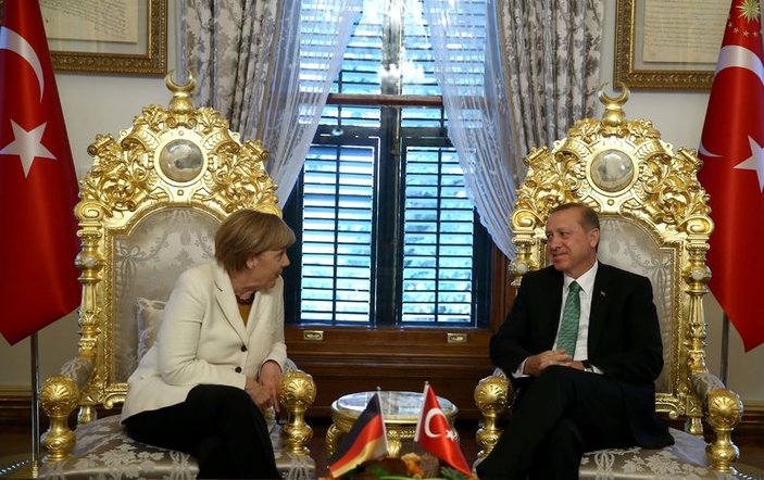 Erdoğan ile Merkel bir araya geldi