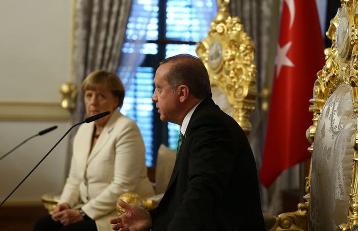 Merkel'den Türkiye'ye AB fonlarından 3 milyar euro sözü
