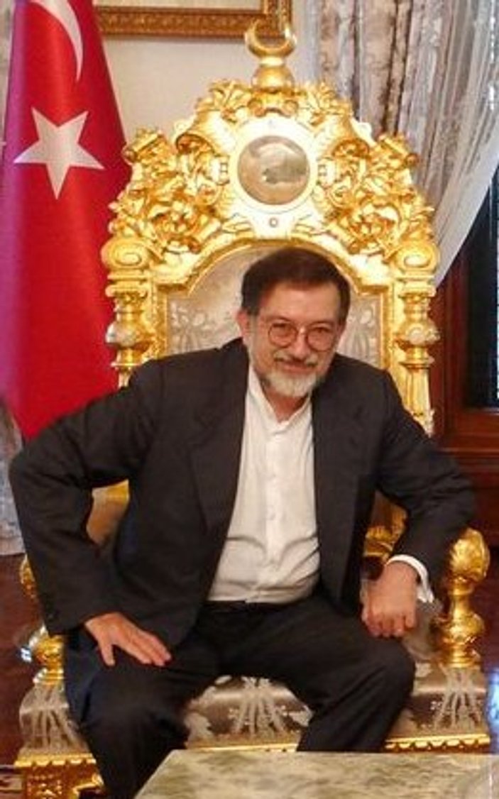 Murat Bardakçı Mabeyn Köşkü'ndeki koltukları yazdı