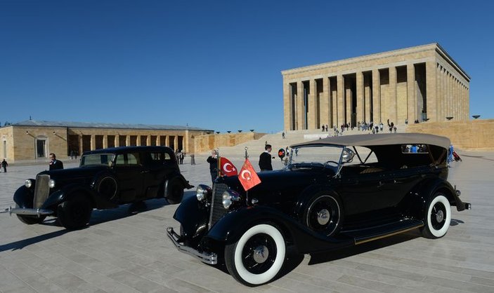 Atatürk'ün arabalarına restore devam ediyor