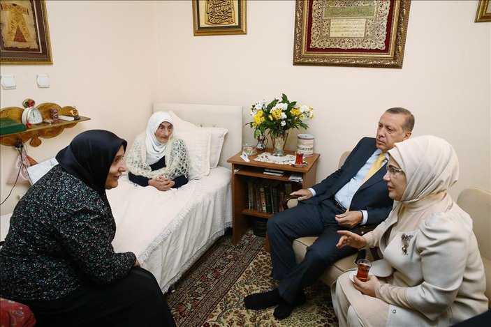 Erdoğan ailesinden anlamlı ziyaret