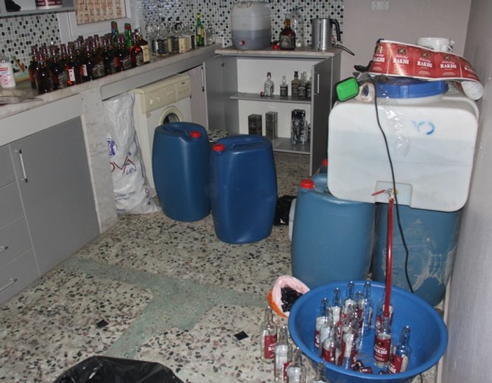 Adana’da sahte içki imalathanesi ortaya çıkartıldı
