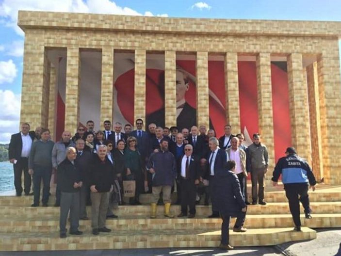 CHP'li belediye maket Anıtkabir kurdu