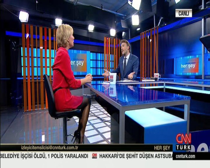 CNN Türk'te Gülse Birsel'in bacakları konuşuldu