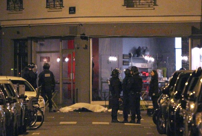 Fransız basını saldırılardan sonra devletine sahip çıktı