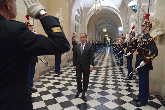 Hollande: Fransa artık savaşta