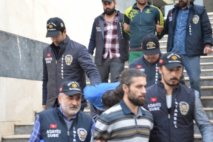 İstanbul'da Suriyelileri dolandıranlar yakalandı