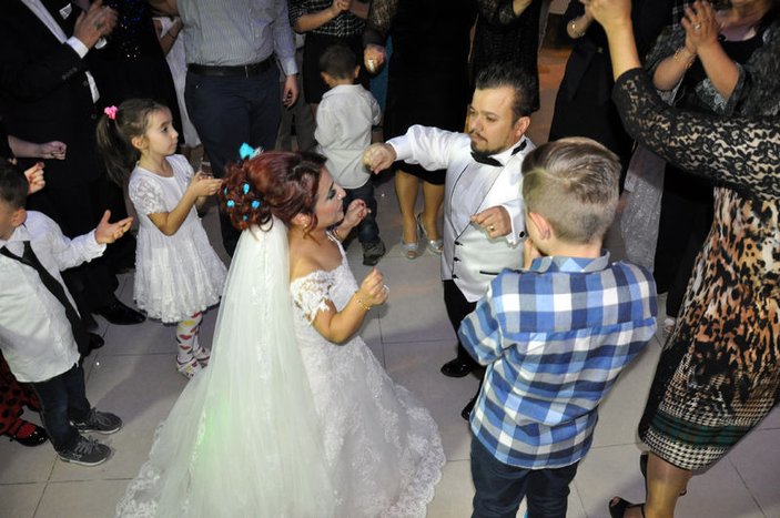 Antalya'da cücelik hastası çift evlendi