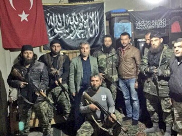 BBP'li isim Türkmenleri cephede ziyaret etti