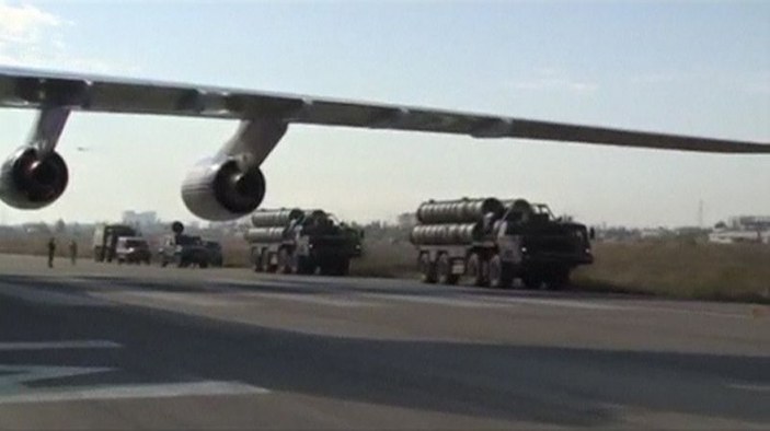 Rusya S-400 füzelerini Suriye'ye konuşlandırdı