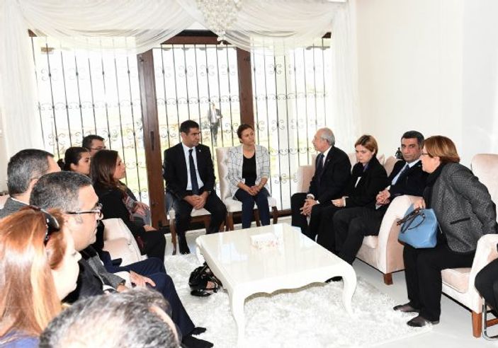 CHP'liler Tahir Elçi'nin evini ziyaret etti