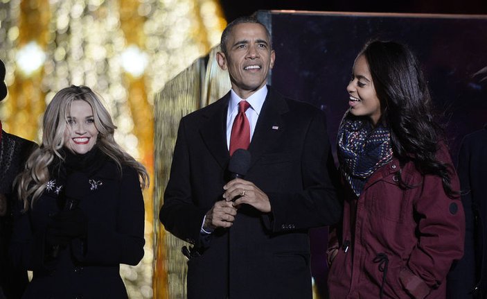 Obama Noel kutlamalarına katıldı