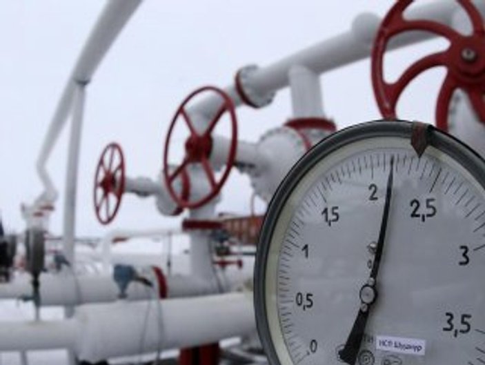 Azerbaycan enerji nakliyesinde yüzde 40 indirim yaptı
