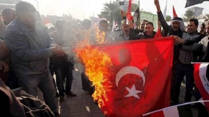 Irak'ta Türk bayrağı yakıldı