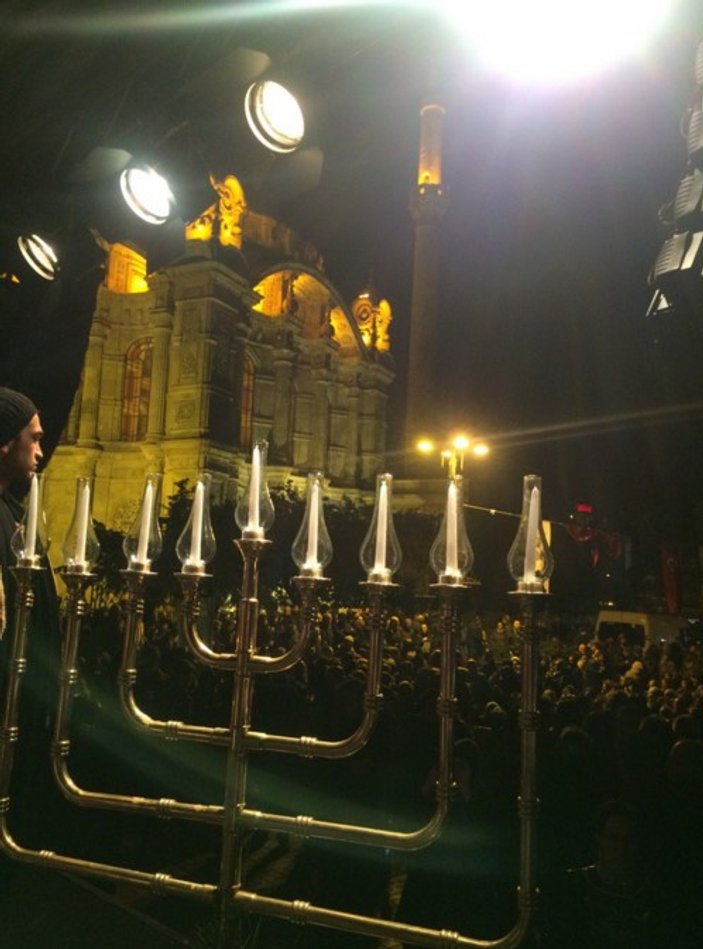 Ortaköy'de Hanuka Bayramı kutlaması