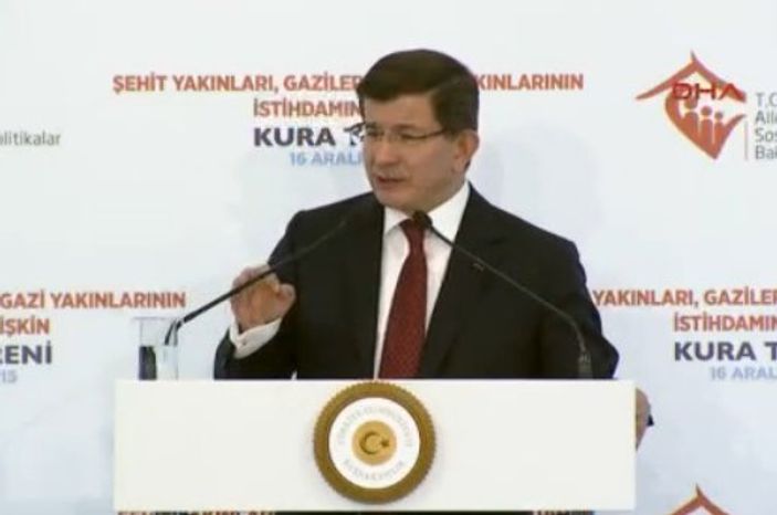Başbakan Davutoğlu şehit yakınlarına seslendi