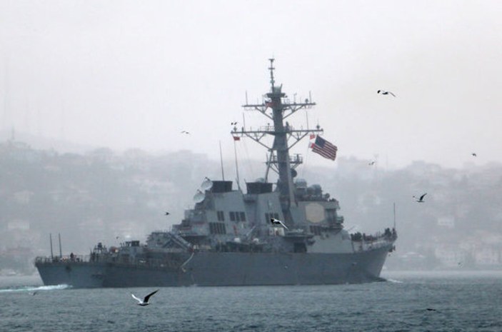 Amerikan savaş gemisi İstanbul Boğazı'nda