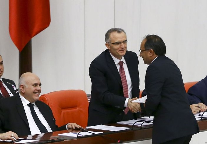 CHP'li Roman vekilin konuşmasında renkli anlar