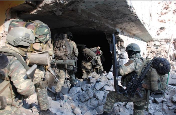 PKK okulları önce karargah yaptı sonra yaktı