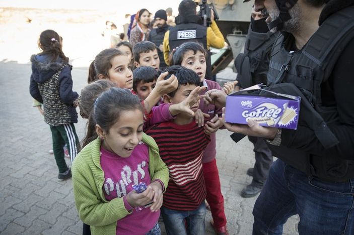 Şırnak'ta vatandaşlara gıda yardımı yapıldı