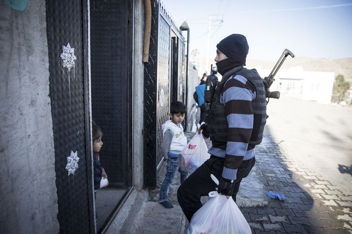 Şırnak'ta vatandaşlara gıda yardımı yapıldı
