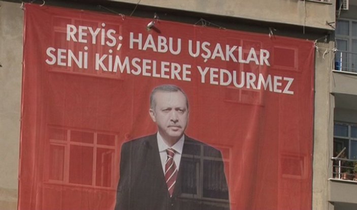 Cumhurbaşkanı Erdoğan için ilginç pankart