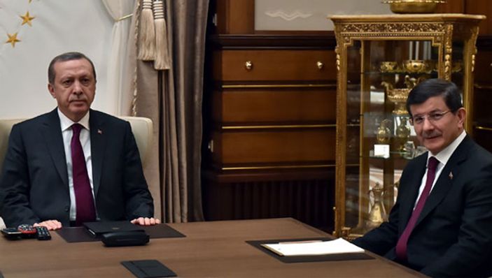 Erdoğan ve Davutoğlu Mabeyn Köşkü'nde görüştü