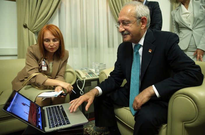 Kılıçdaroğlu AA'nın Yılın Fotoğrafları oylamasına katıldı