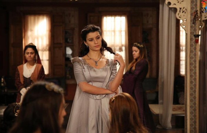 Beren Saat de reytingleri kurtaramadı