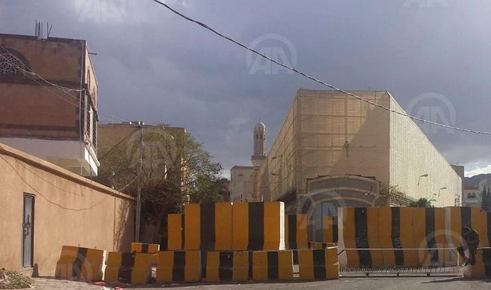 Yemen'deki İran elçiliğinde hasar yok