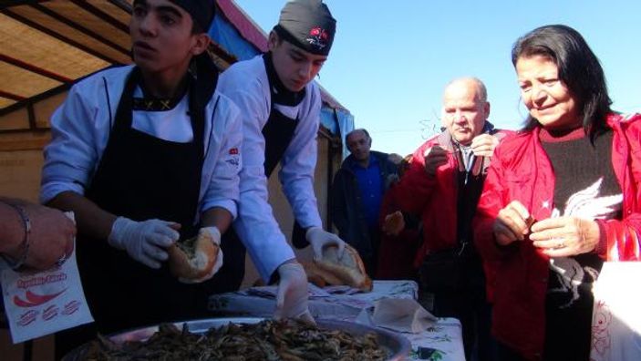 Vatandaşlar hamsi şenliğinde buluştu