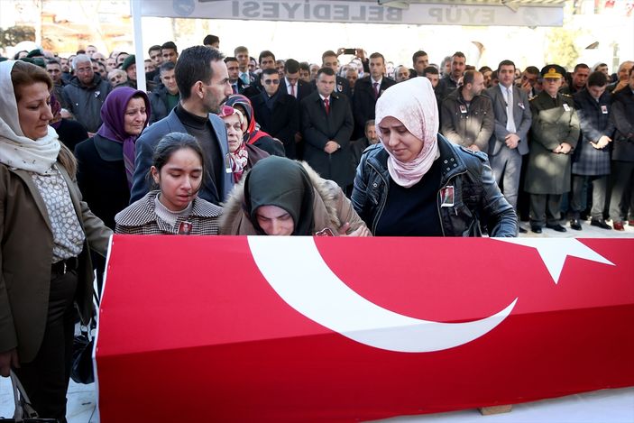 Şehidin kızı: Baba hani gitmeyecektin