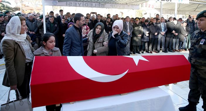 Şehidin kızı: Baba hani gitmeyecektin