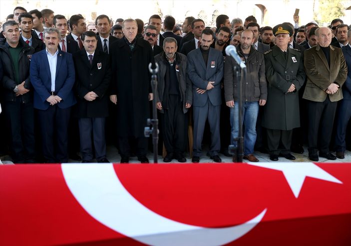 Şehidin kızı: Baba hani gitmeyecektin