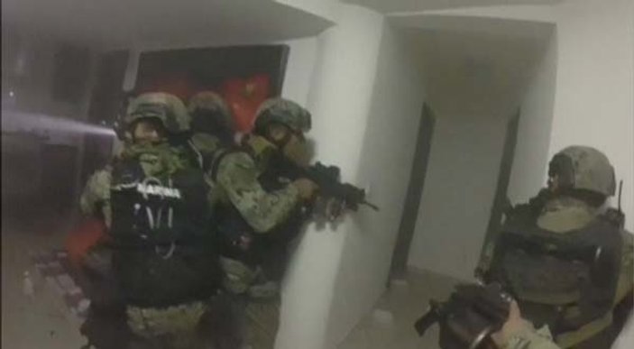 Meksikalı uyuşturucu baronu El Chapo'nun evine baskın anı