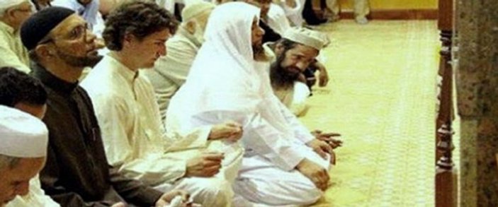Kanada lideri Trudeau camide dua etmiş