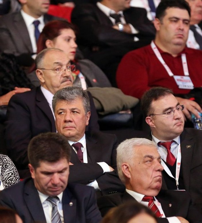 Muharrem İnce Kılıçdaroğlu'nu dinlerken kameraya takıldı