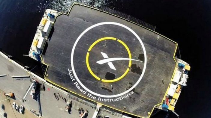 SpaceX'in Falcon roketi denize inemedi