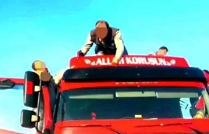 'Allah korusun' yazısının altından esrar çıktı