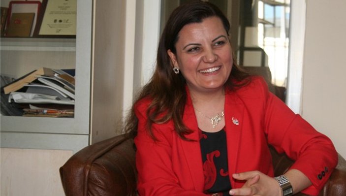 CHP'li milletvekilinin eşine bıçaklı saldırı