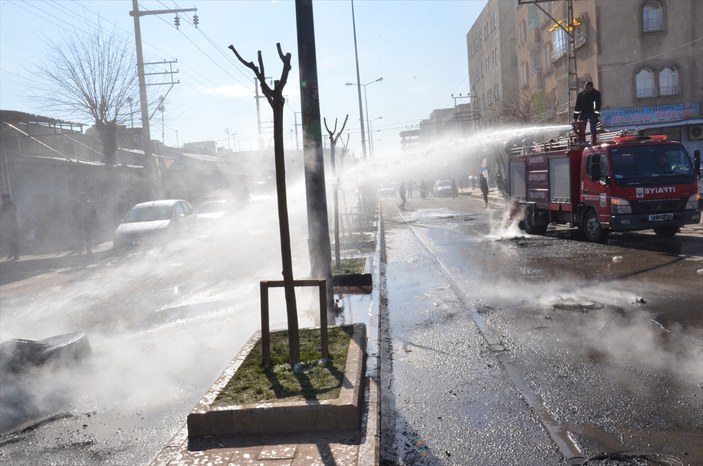Şanlıurfa'da elektrik kesintisi protesto edildi