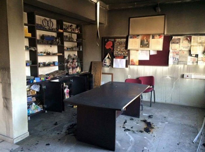 Diyarbakır Ergani'de teröristler okul yaktı